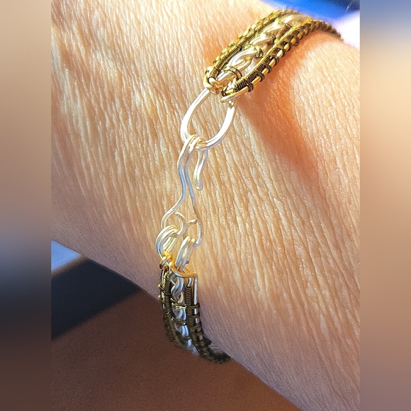 HAND CRAFTED Mixed-Metal Bangle: Silver Celtic Twist with Gold & Bronze Accents - Picture 5 of 15